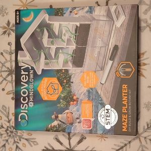 Discovery Mind Blown Botany Maze Planter Kit DIY - Brand New